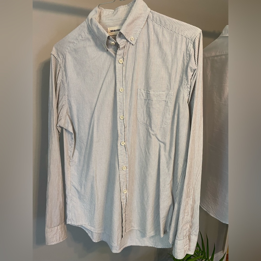 Men’s Taylor Stitch striped button down oxford, size 40